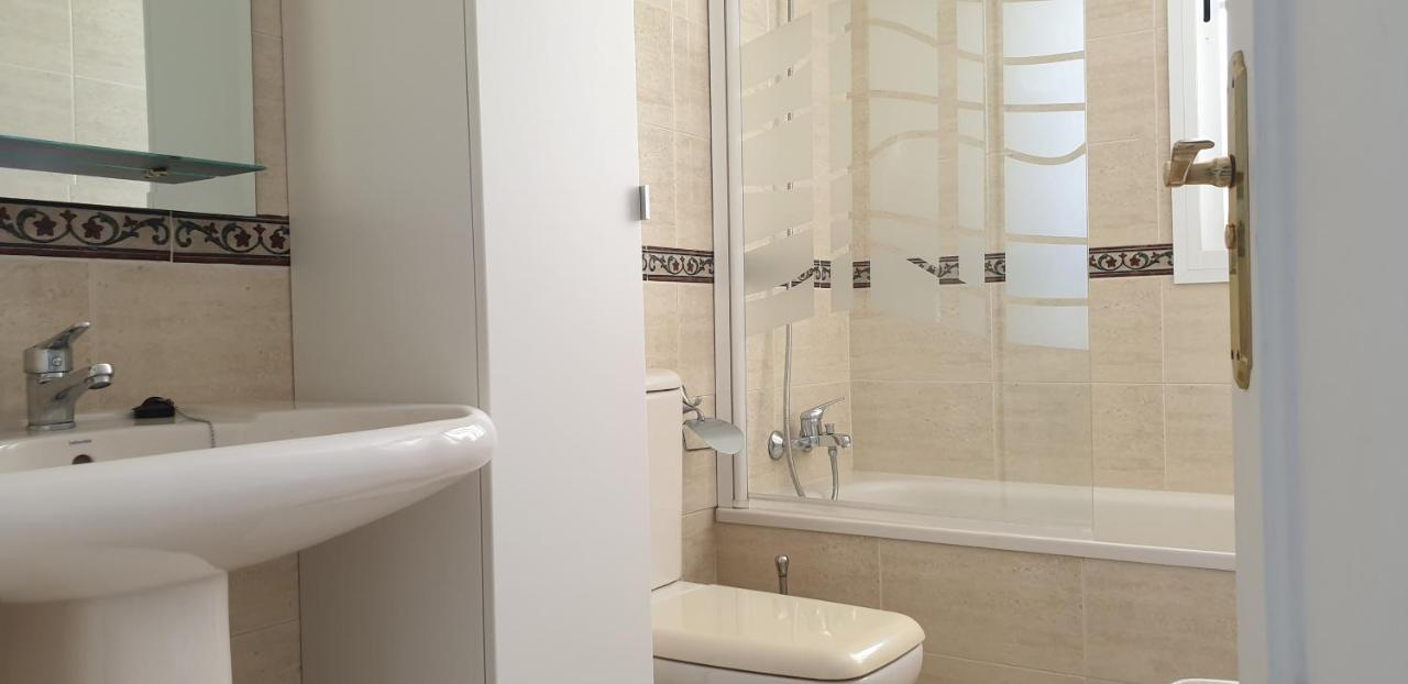Luxury Penthouse With Sea&Mountain Views & Hot Tub - Tranquility & Rest Appartement Benalmádena Buitenkant foto