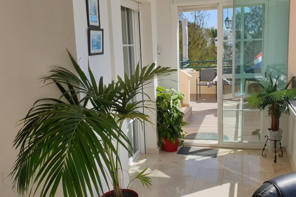 Luxury Penthouse With Sea&Mountain Views & Hot Tub - Tranquility & Rest Appartement Benalmádena Buitenkant foto
